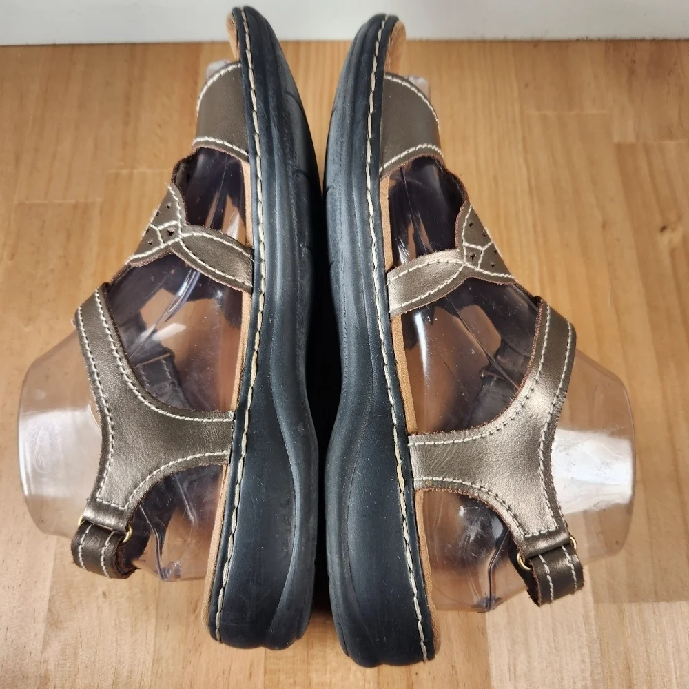 Clarks Sandals Women’s 9 Brown Leather Open Toe Wedge Floral Bendables Shoes - Picture 4 of 12